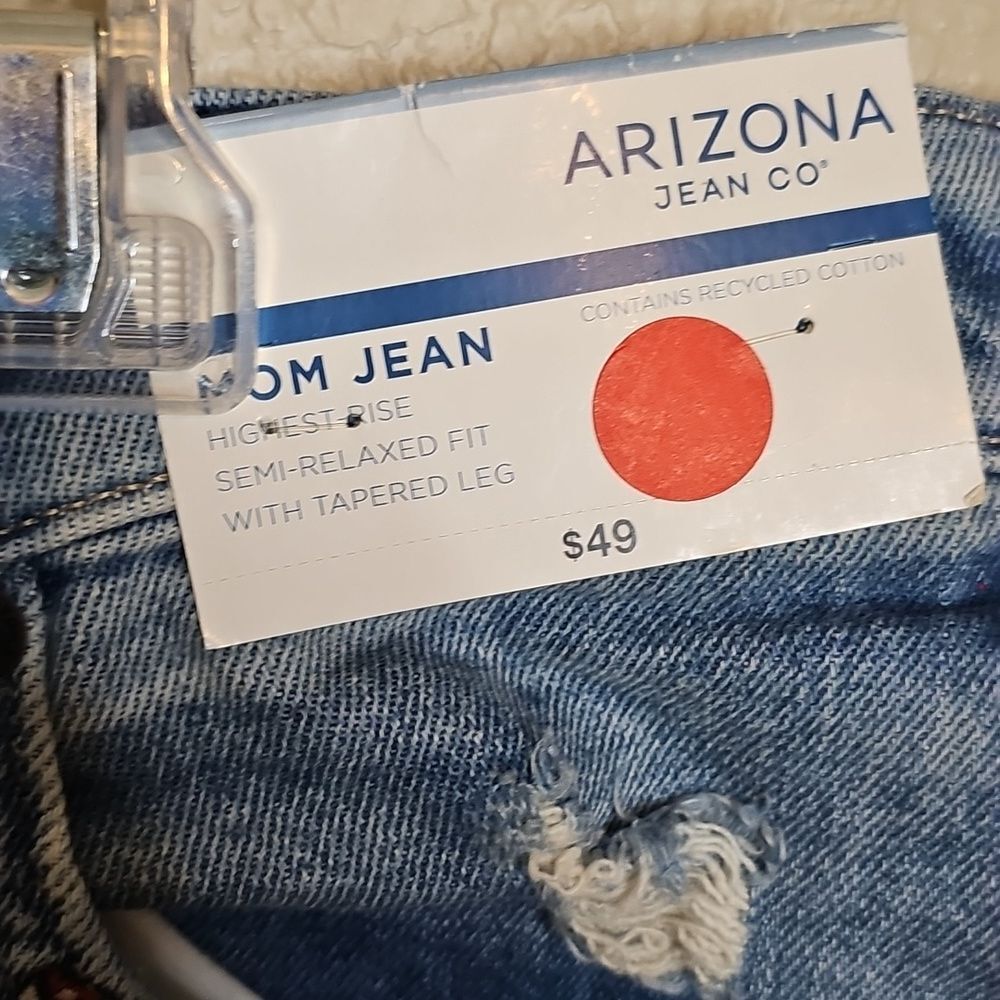 NWT Mushroom‎ Embroidered Mom Jeans Arizona Jean Company Blue Distressed 21 - Picture 4 of 10
